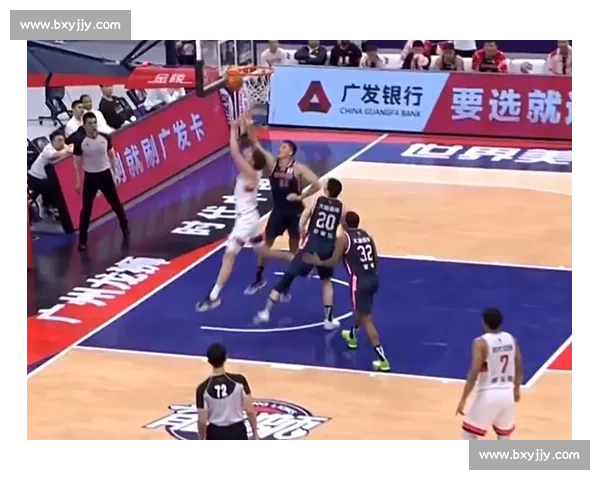 以篮板压制奠定胜局打造内线统治力引领全场节奏重塑攻防平衡掌控比赛走向